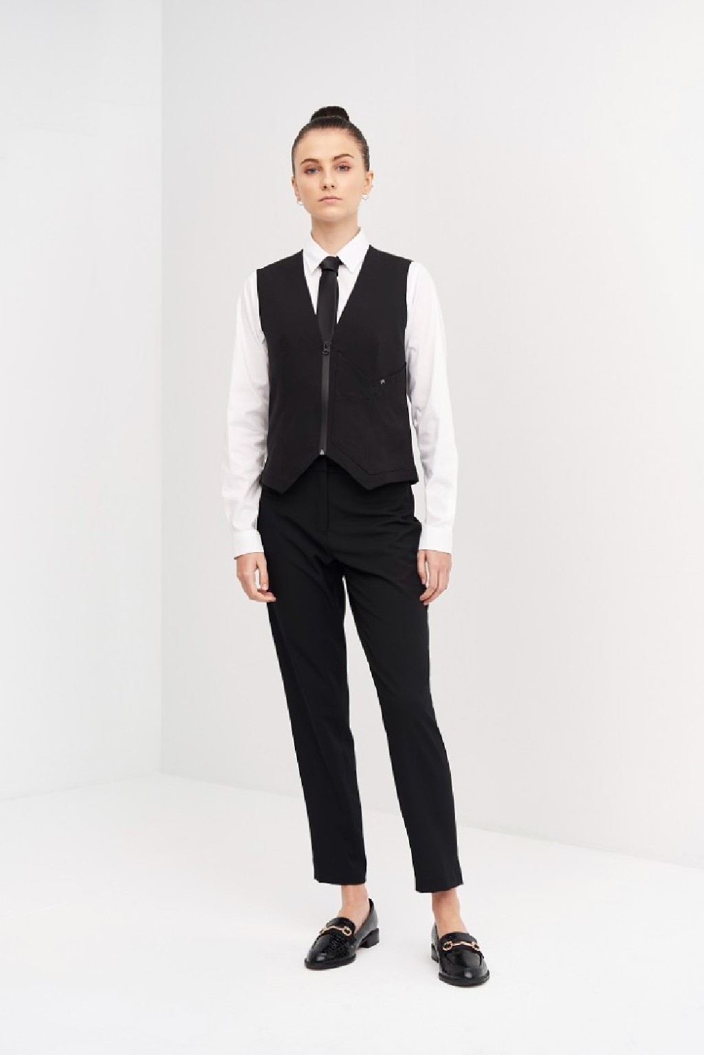 CHALECO MUJER CREMALLERA SLIM FIT