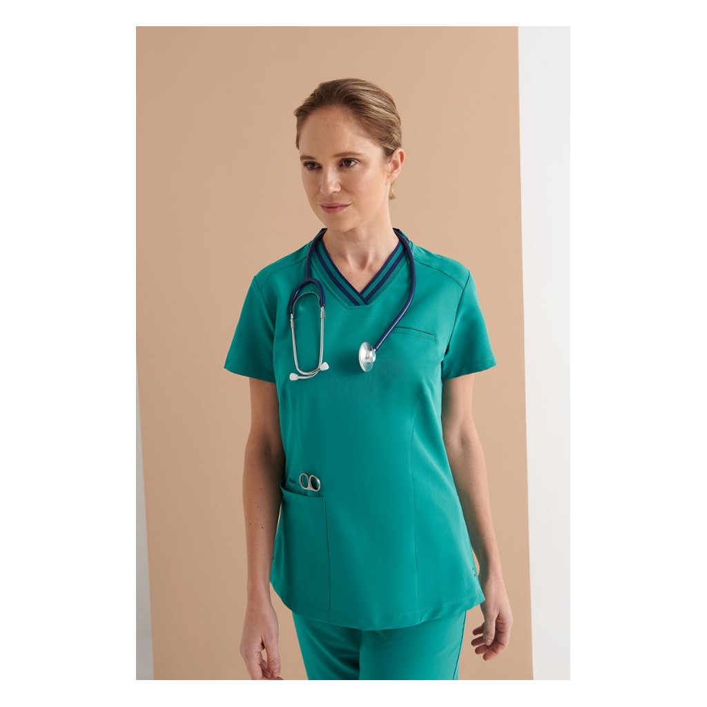 Casaca Sanitaria Cuello V Slim Fit – WORKERS UNIFORMES