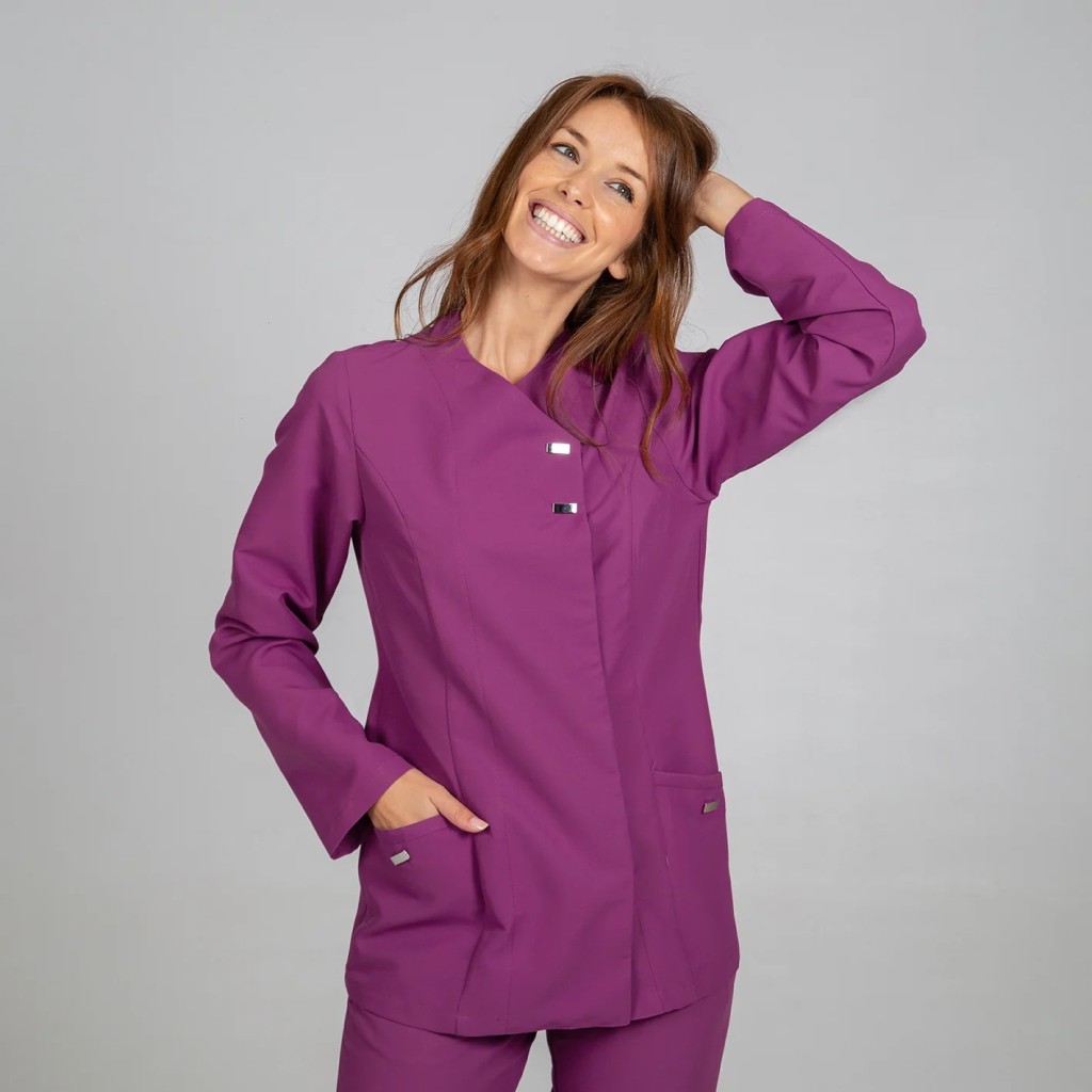 Blusa sanitaria mujer Begoña microfibra antibacteriana | WORKERS UNIFORMES