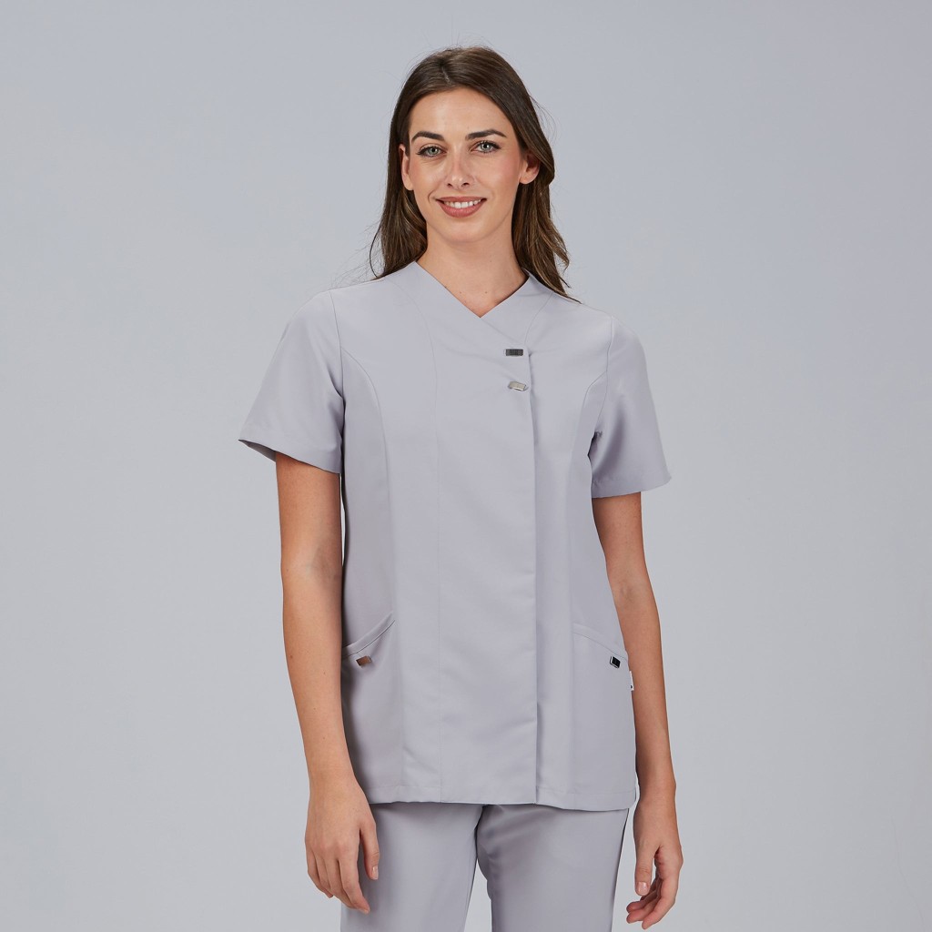 Blusa sanitaria mujer Elena cómoda y antibacteriana | Workers Uniformes