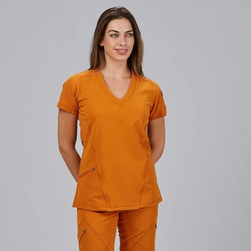 Blusa mujer Nancy cuello canalé | Workers Uniformes 2